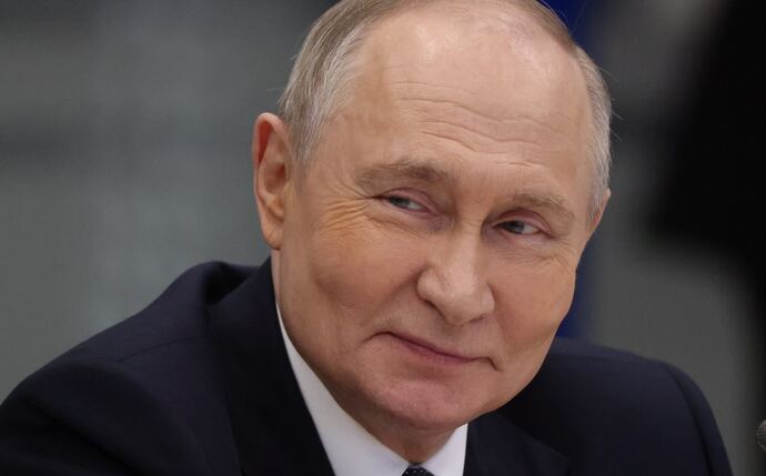Did the war between the U. S. and Iran end up benefiting Russia? Can Russia now sell its oil at higher prices—has its position become stronger?