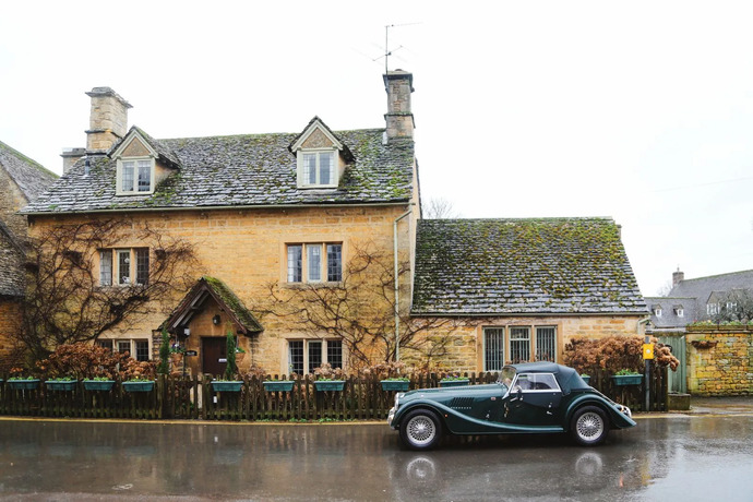 Which of these two places would you actually prefer to live in?