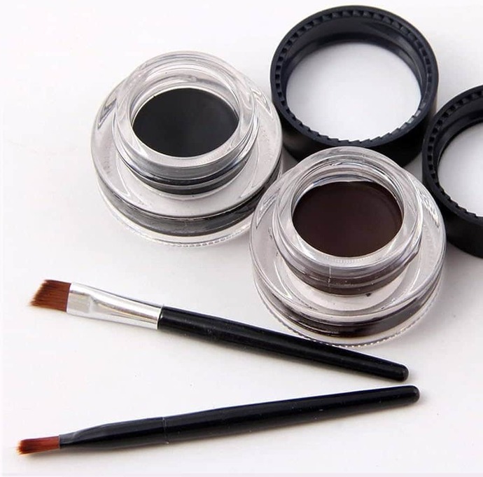 Ladies, what is your favorite type of eyeliner to use and why?