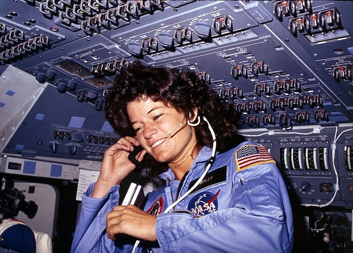 Did you know that women make better fighter pilots, astronauts, snipers, and surgeons than men?