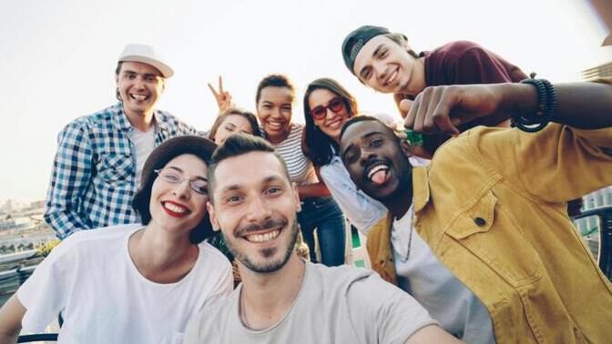 How many close friends a person should have?