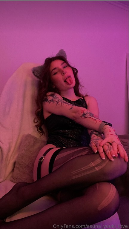 What types of clothing do you personally find most erotic?