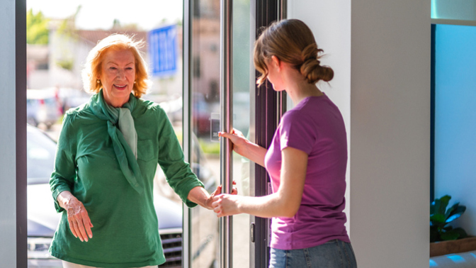 What is the kindest thing a complete stranger has ever done for you?