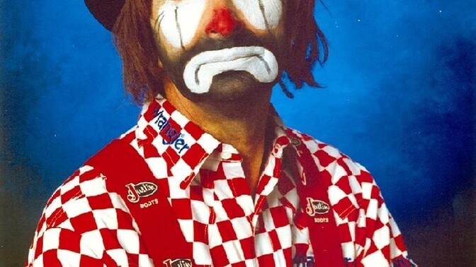 Would you actually date a rodeo clown 🤡?