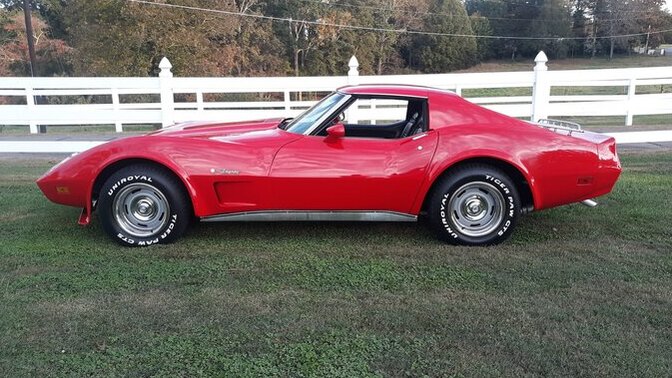 White or red for a classic Corvette C3—what color should I pick?