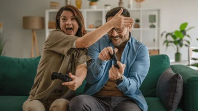 In gaming couples, who is more likely to cheat on whom and why?