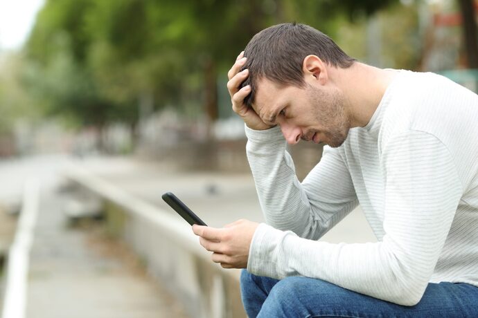 How do peoples social media posts make you feel?