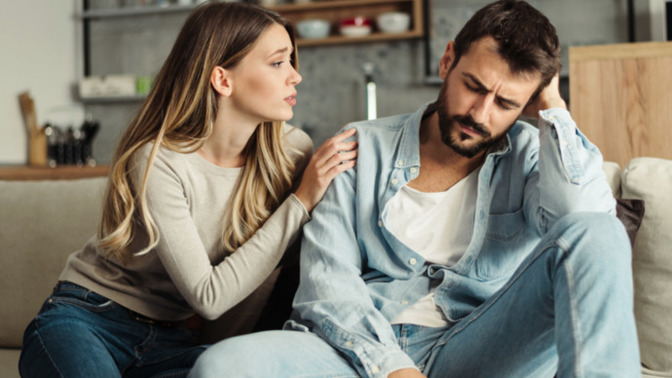 What responsibilities do men and women expect from each other in relationships?