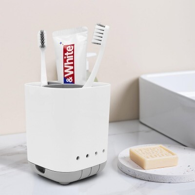 Should I get a toothbrush holder with slots or a simple cup holder?