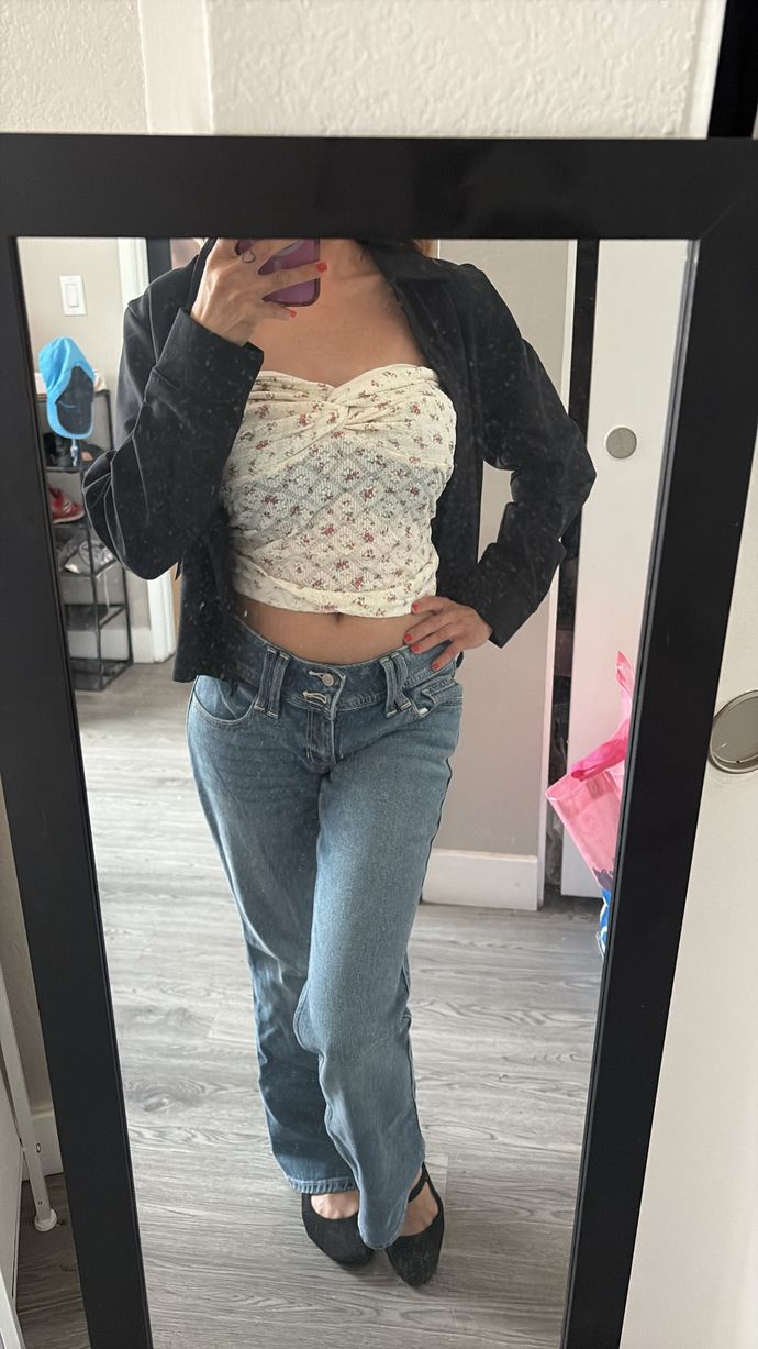 What should I wear to an early morning casino date without heels?