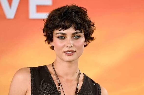 Why dont men like short hair on a woman?