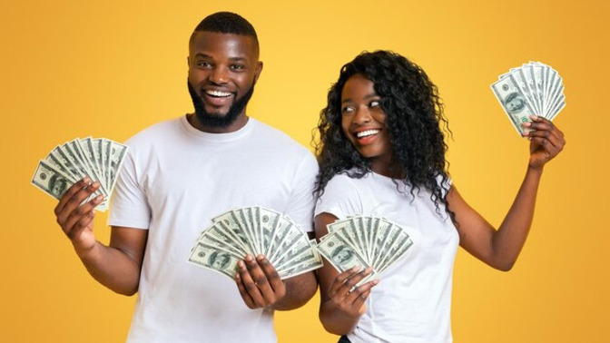 Is it a red flag if a guy you just started dating asks you for money?