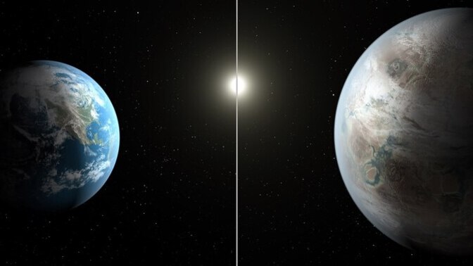 How high is the likelihood of Kepler-452b being inhabited by intelligent lifeforms?