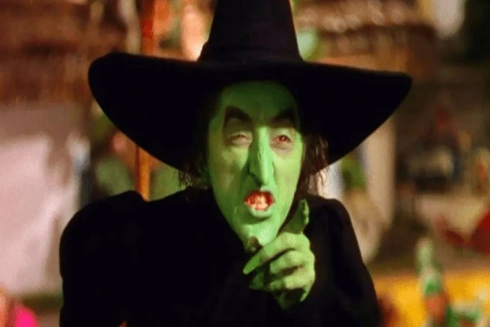 Actual simulation of Random's evil middle sister