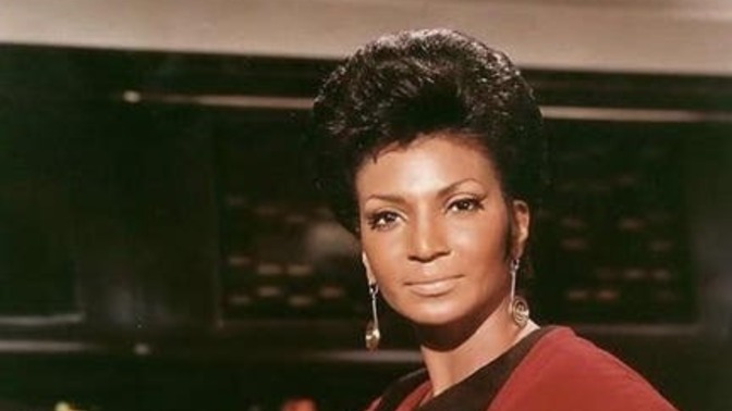 Anyone else think Nichelle Nichols aka Lt. Uhura from the og Star Trek was hot af?
