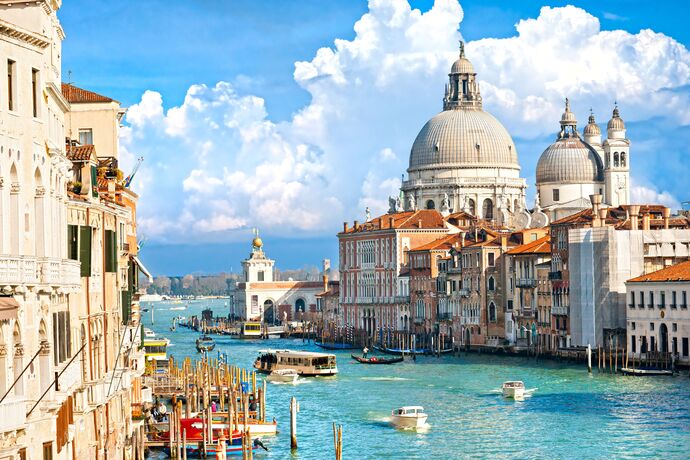 When you think Italy whats the italian city that comes to your mind first?