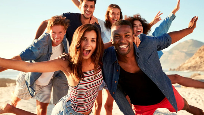 Is it a red flag if a guy ended things because he wants to keep his female friendships than build a good relationship?