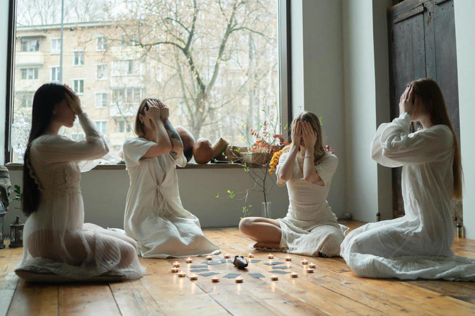 How can I share my Wiccan beliefs with my daughter without pressuring her?