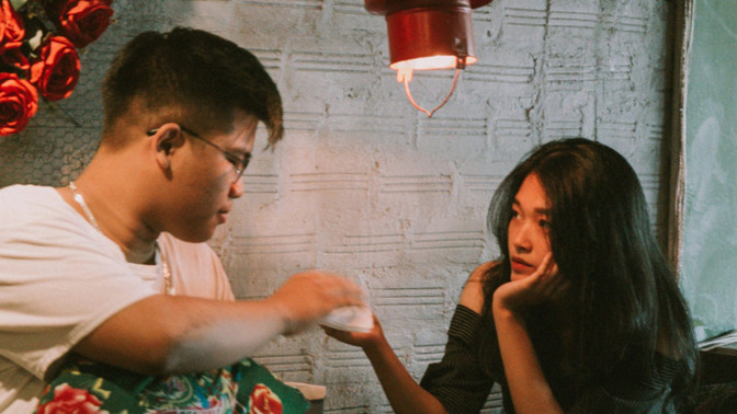 How can a 20-year-old woman realistically find a boyfriend?