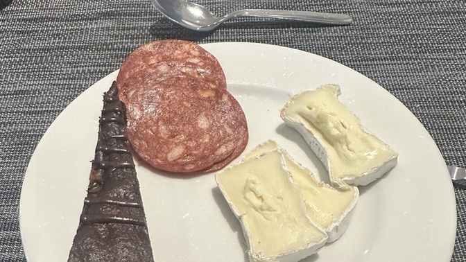 Is brie cheese and kombucha a good combo for breakfast?