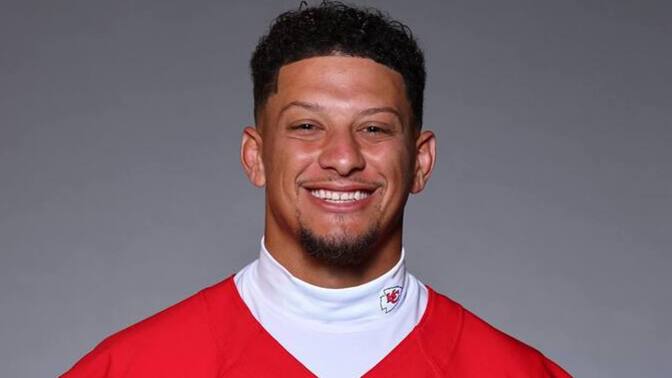Among the top stars in the 4 major US sports, which male is most attractive?