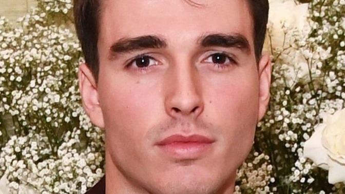 Girls, do you prefer blonde or brunette?
