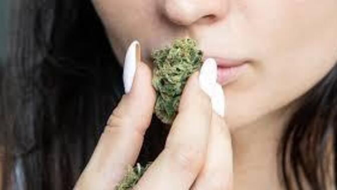 Girls, have you ever considered yourself a stoner chick?