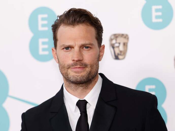 Girls, how many of these guys do you consider to be conventionally attractive?