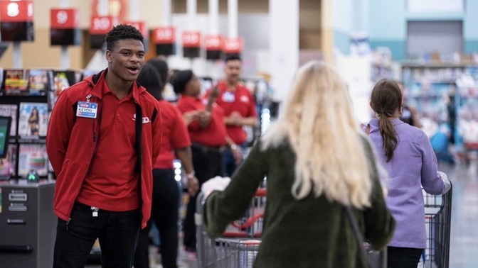When you go shopping, do you prefer when they check on you, or would you rather shop on your own and ask for help only if you need it?