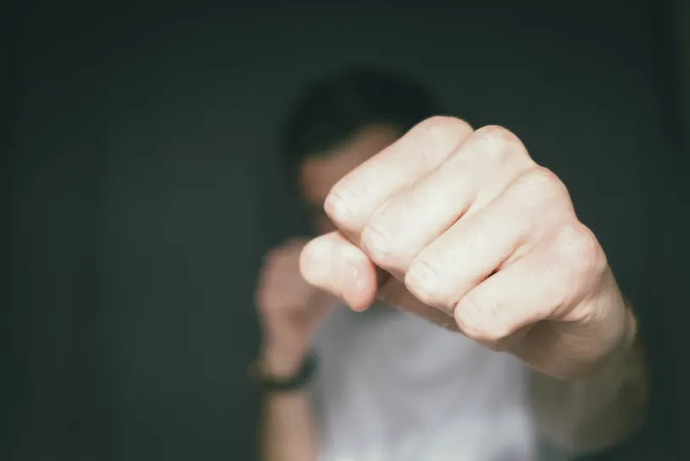 👊