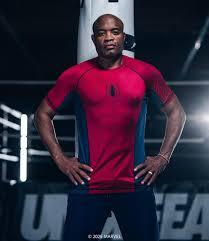 Anderson Silva dressed as his hero