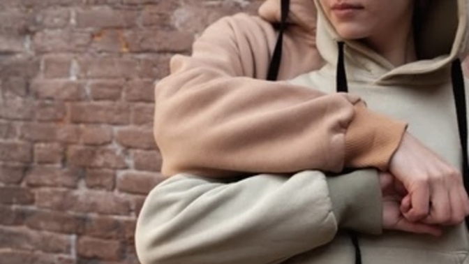 Girls, have you ever stolen your guy’s hoodie? Guys, has your girl ever stolen your hoodie😊?