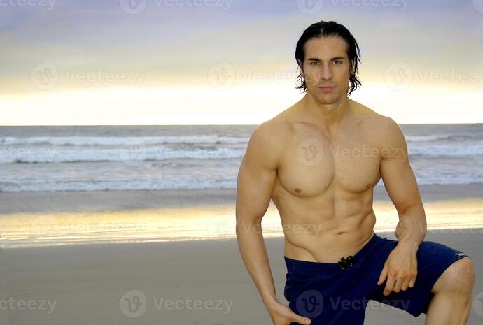 Hey everyone on the beach, you know youre just here to look at my pecs