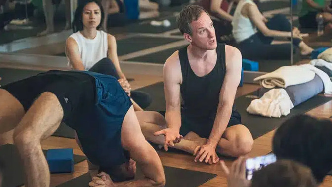 Should I confront this yoga studio about their condescending behavior?
