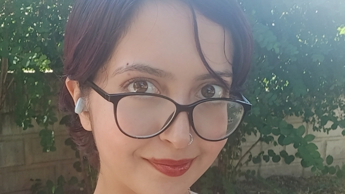 Can I get a sleek short bob with wavy hair and keratin treatment?