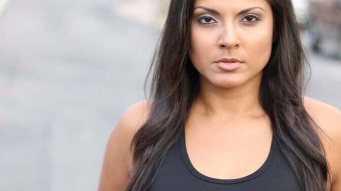 How much would you rate the looks of the indian actress Quratt Ann Kadwani?