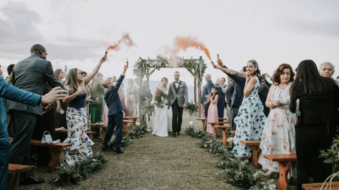 If you want to get married, what would your ideal wedding look like?