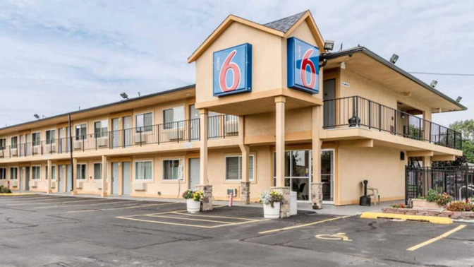 This guy booked my train ticket to see him and also booked motel 6. Should I be grateful for motel 6?