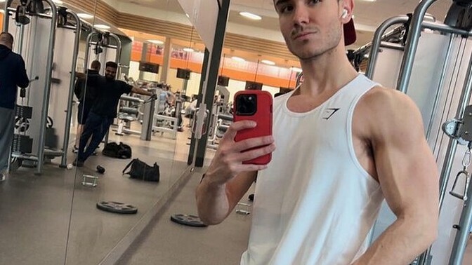 Anyone else dealing with a boyfriend obsessed with the gym and looks?