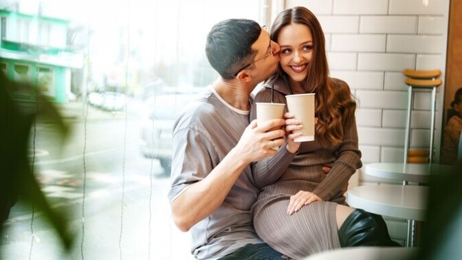 Is it true that men are the self sabatogers of relationships? Do you feel men like the idea of a relationship but not the reality?