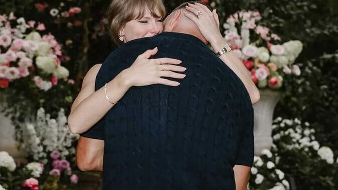 What unique grand finale should Travis and Taylor do at their wedding?