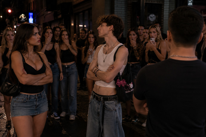 If they got into a fight, who would win—the girl or the twink?