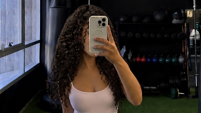 Is this too revealing to post as an Instagram story?