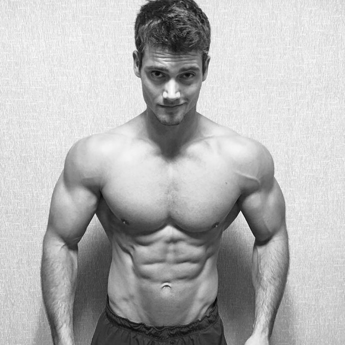 Would you have found Connor Murphy in his Prime Attractive? Assuming you are a woman or lgbtq man?