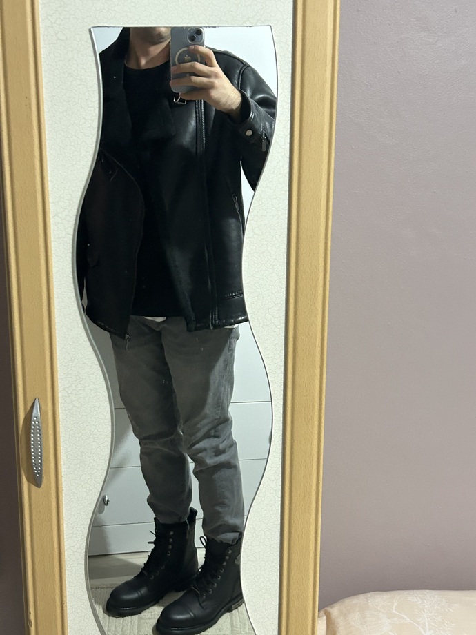 Can I wear a black biker outfit on a date without looking like a bad boy?
