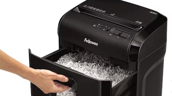 Do you SHRED IMPORTANT DOCUMENTS before throwing them in the trash?