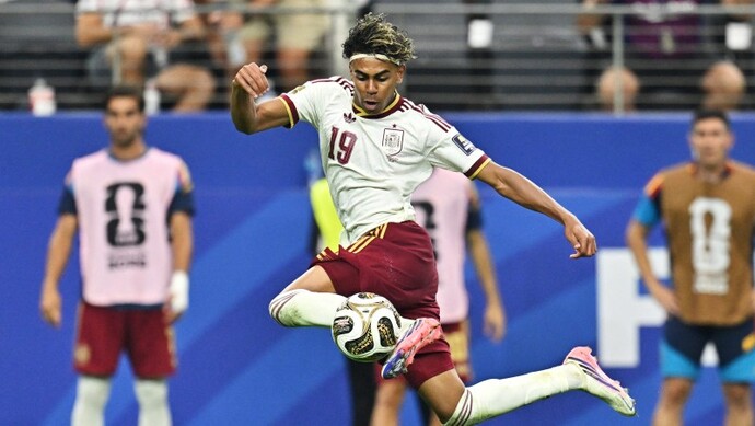 Who you think its winning the world cup final ?