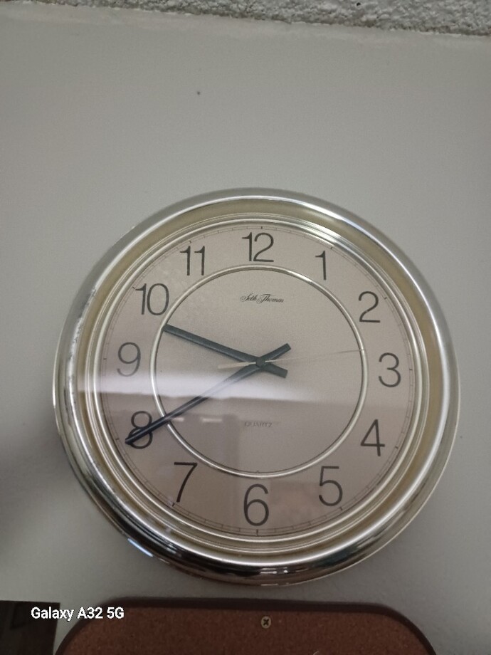 Which clock is better to you?