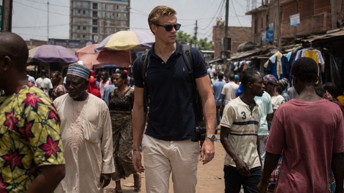 Girls, would you date a 6'4" (193 cm), wealthy Dutch man?