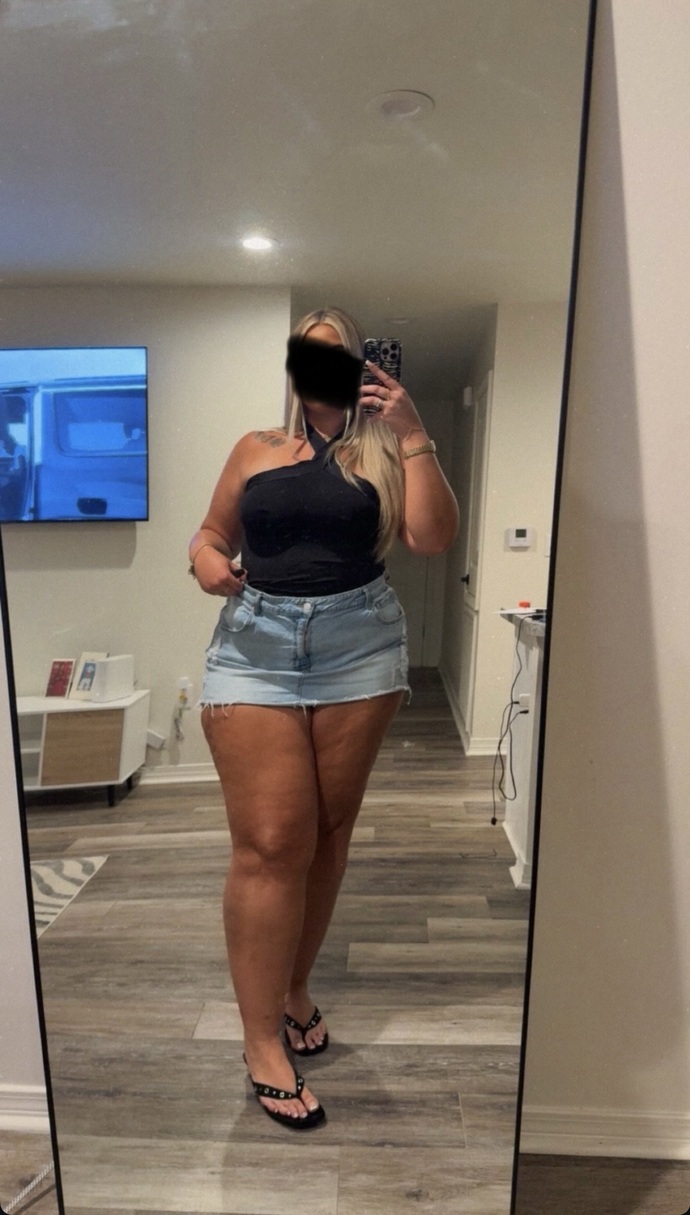 How would you accurately describe her body type?